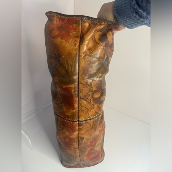 Patricia Nash Lione Heritage Multi Color Floral Print Large Leather Shoulder Bag - Picture 8 of 14